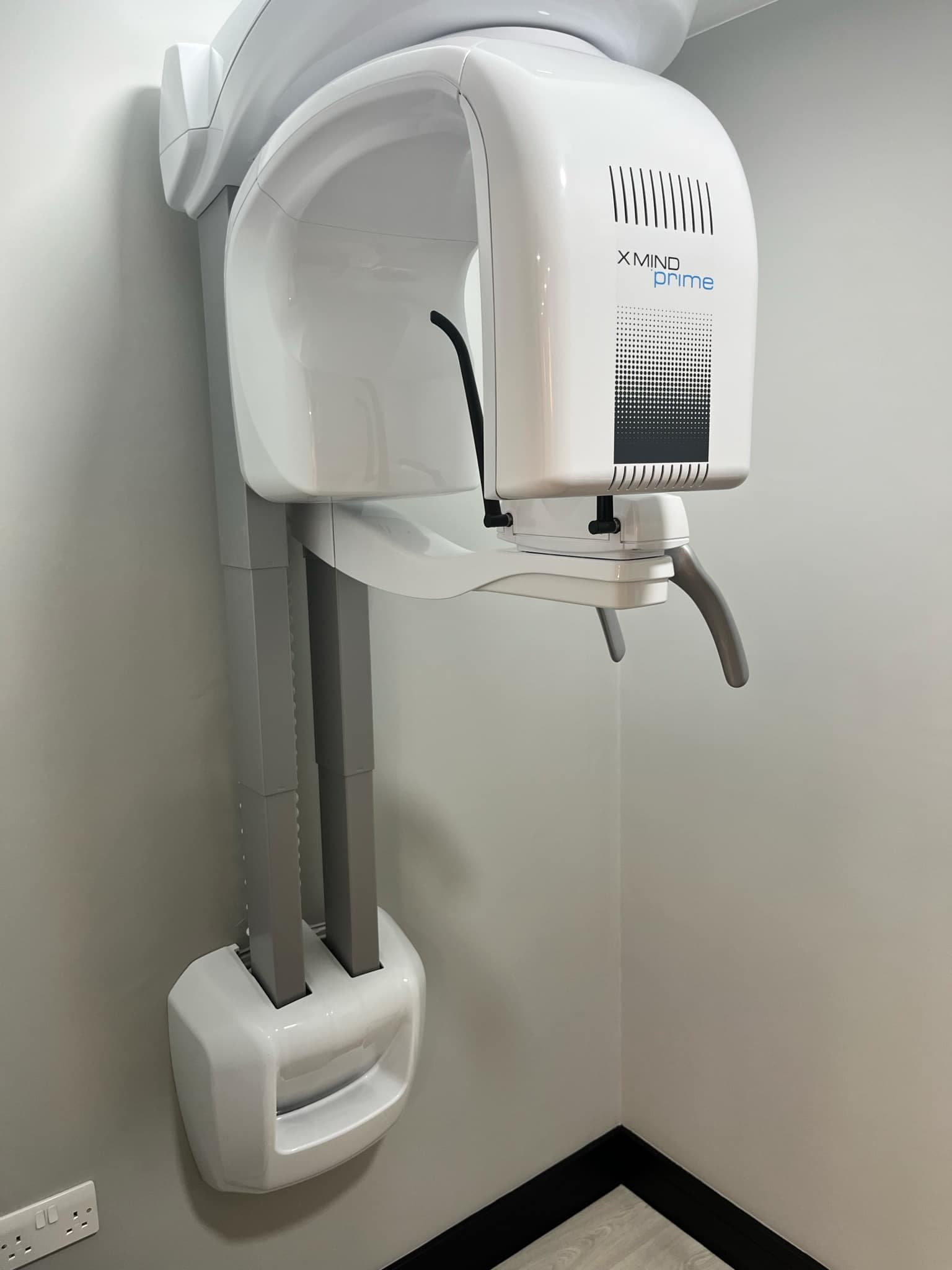 Dental implant consultation with 3D imaging